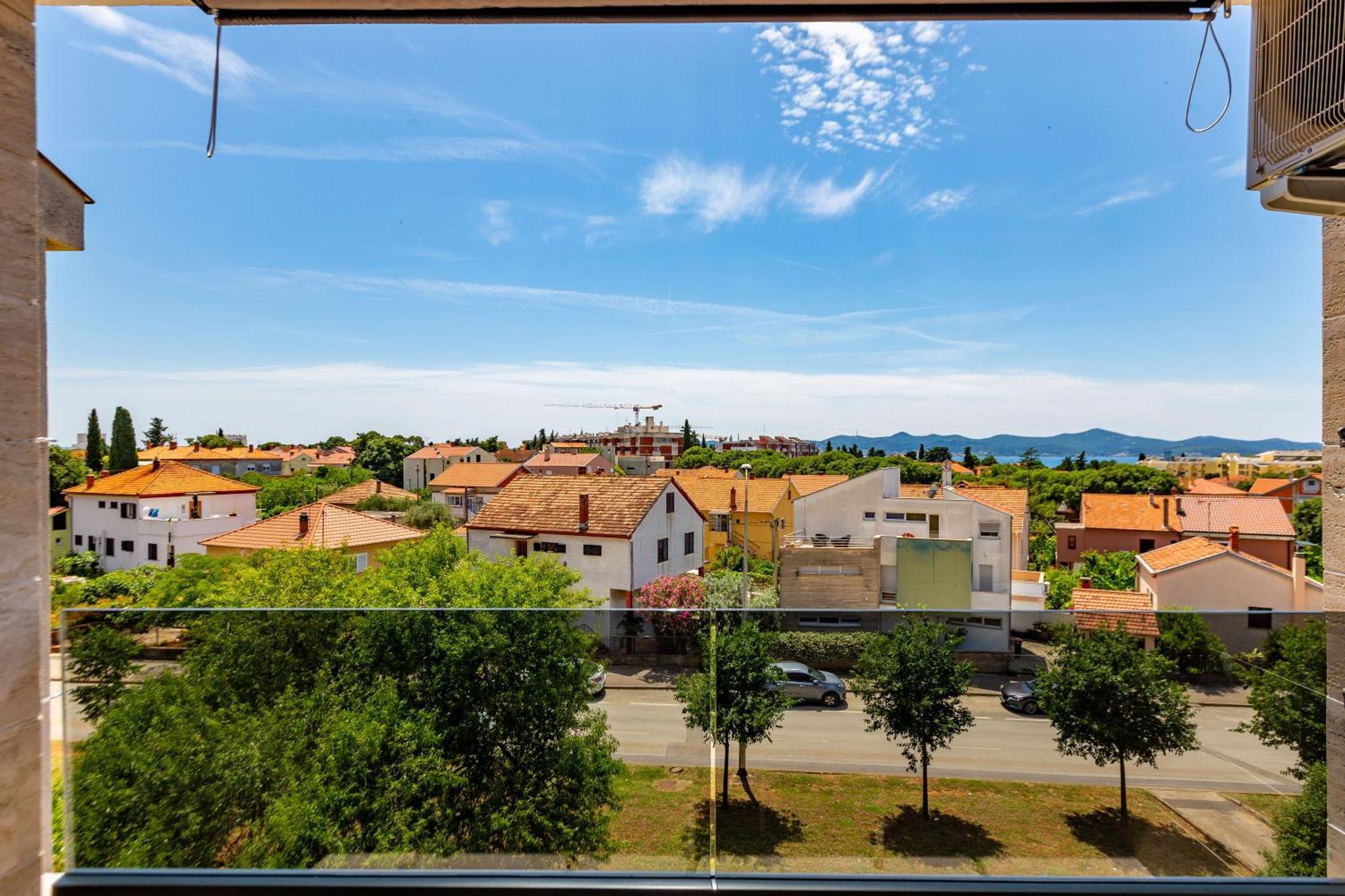 Apolon 2Bdr Apartment With Balcony Zadar Bagian luar foto